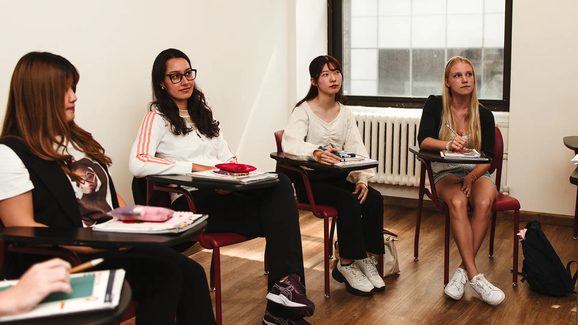 Students attending an intensive 22 English course at Rennert.